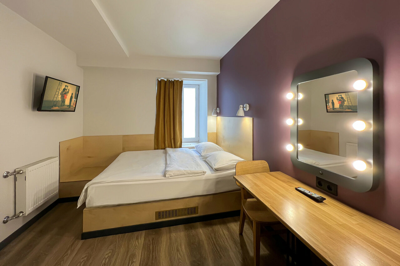 Хостел Друзья Граффити Санкт-Петербург-24