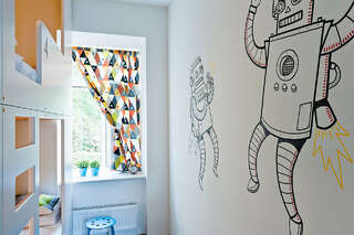 Хостел Друзья Граффити Санкт-Петербург Двухместный номер с 2 отдельными кроватями и общей ванной комнатой-1