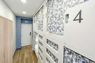 Хостел Друзья Граффити Санкт-Петербург Общий 4-местный номер для мужчин-2